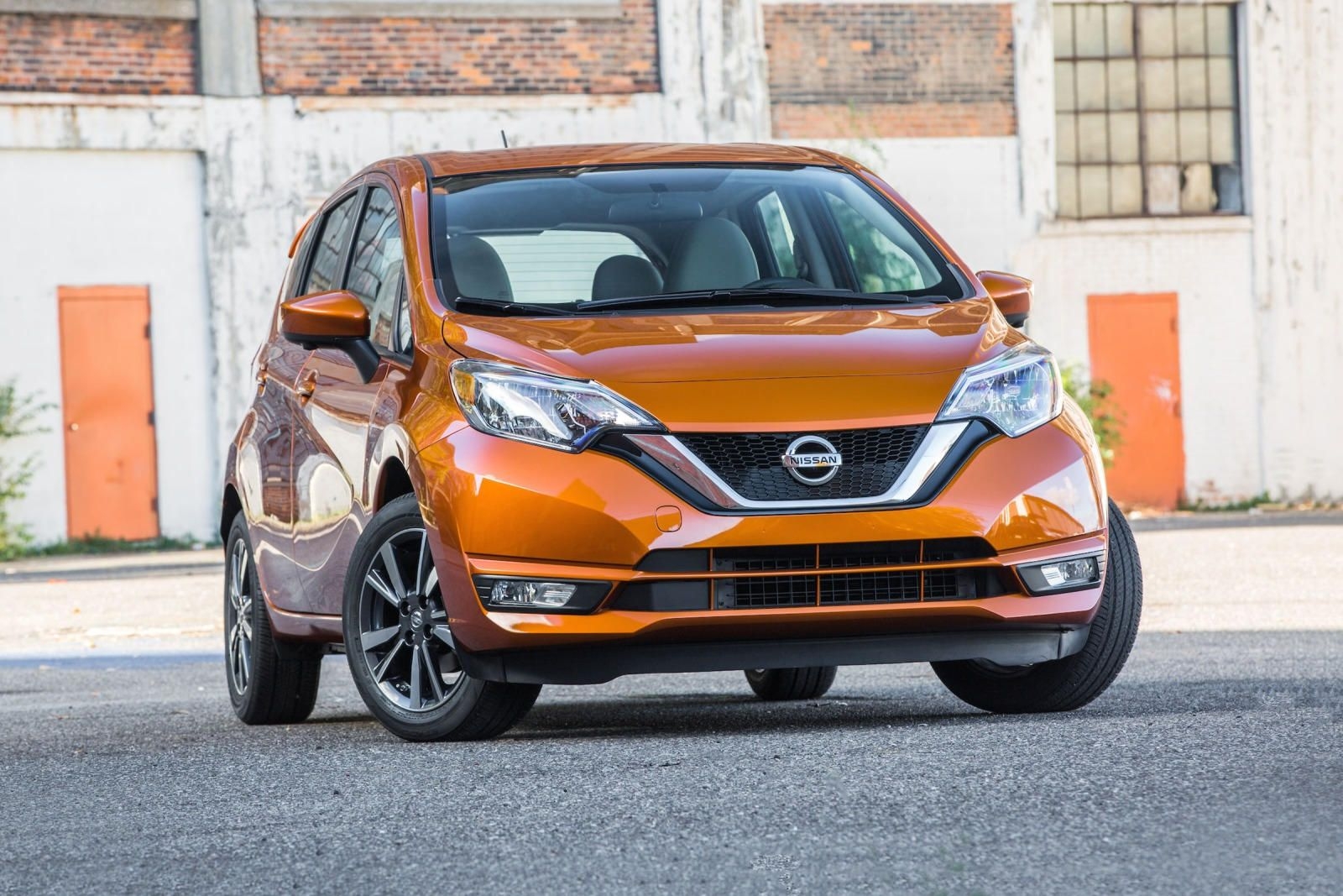 2019 Nissan Versa Note Review Pricing Photos And Specs